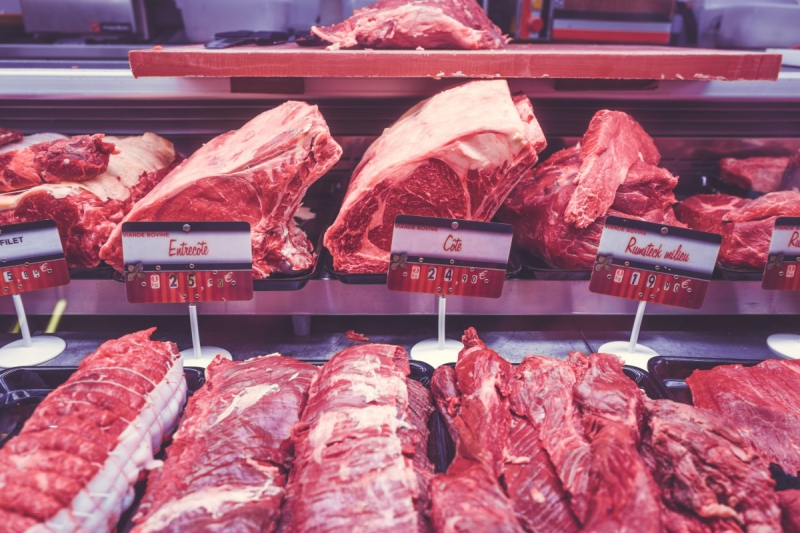 boucherie-CABRIS-min_raw_meat_meat_butcher_food_butcher_shop-115972